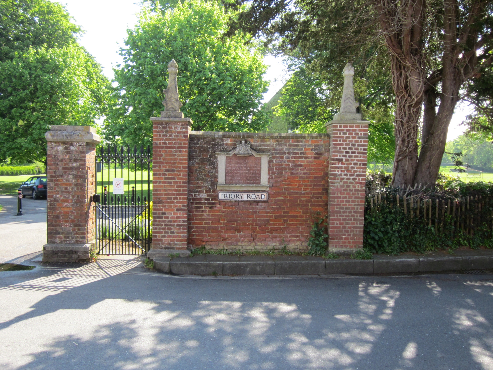 Priory Park Chichester War Memorial War Memorials Online